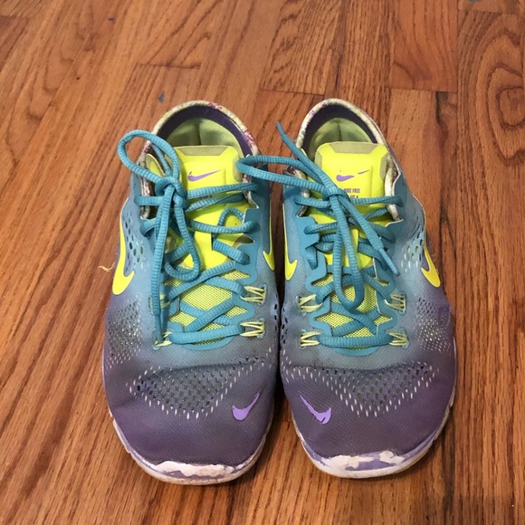 Nike running shoes - Picture 2 of 4